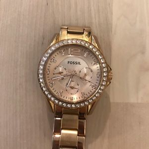 Rose gold fossil watch